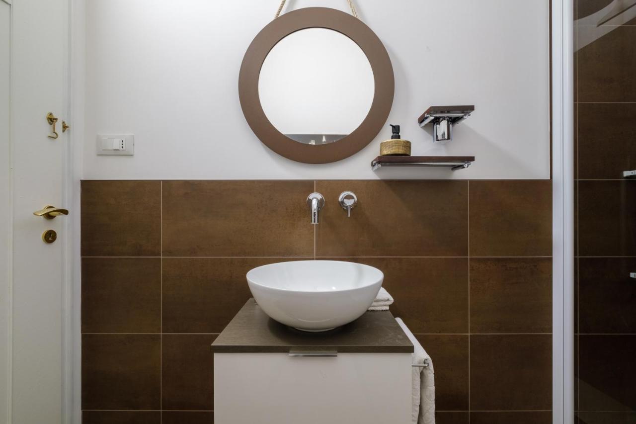 Fabula Rooms 3 Suites With Private Bathroom Болонья Экстерьер фото
